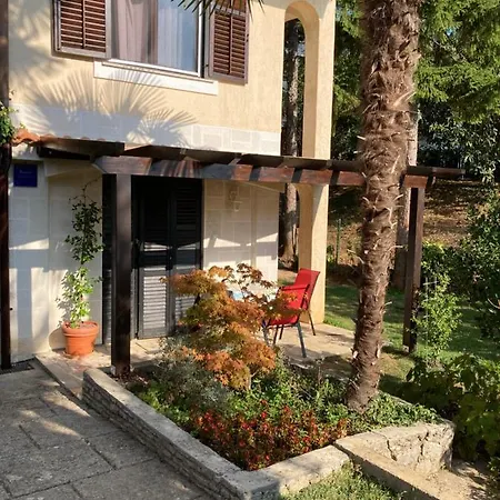 Tominovic Apartment