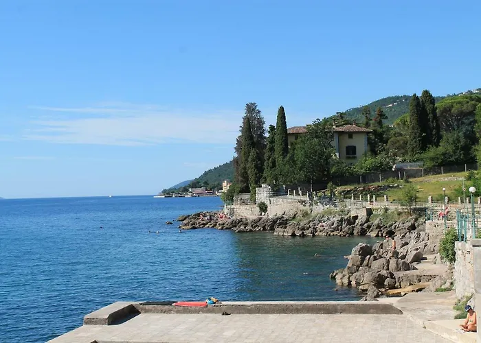 Tominovic * Opatija